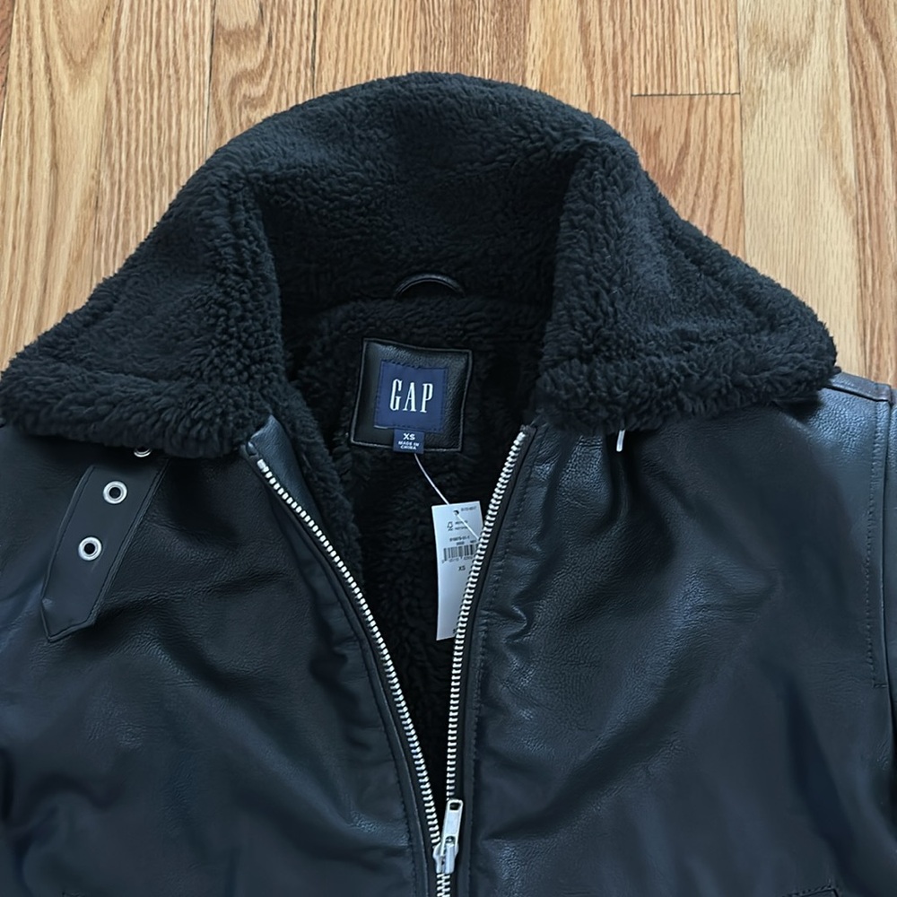 NEW Gap Vegan Leather Sherpa-Trim Jacket - Picture 5 of 7